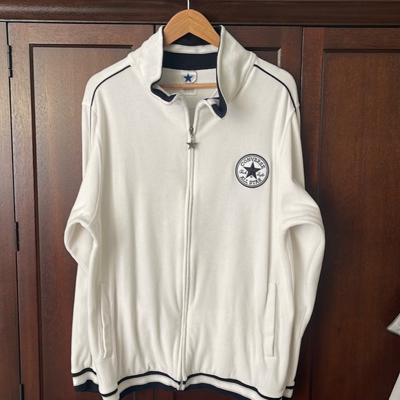CONVERSE ALL STAR MENS FULL ZIPPER SWEATER. MINT CONDITION